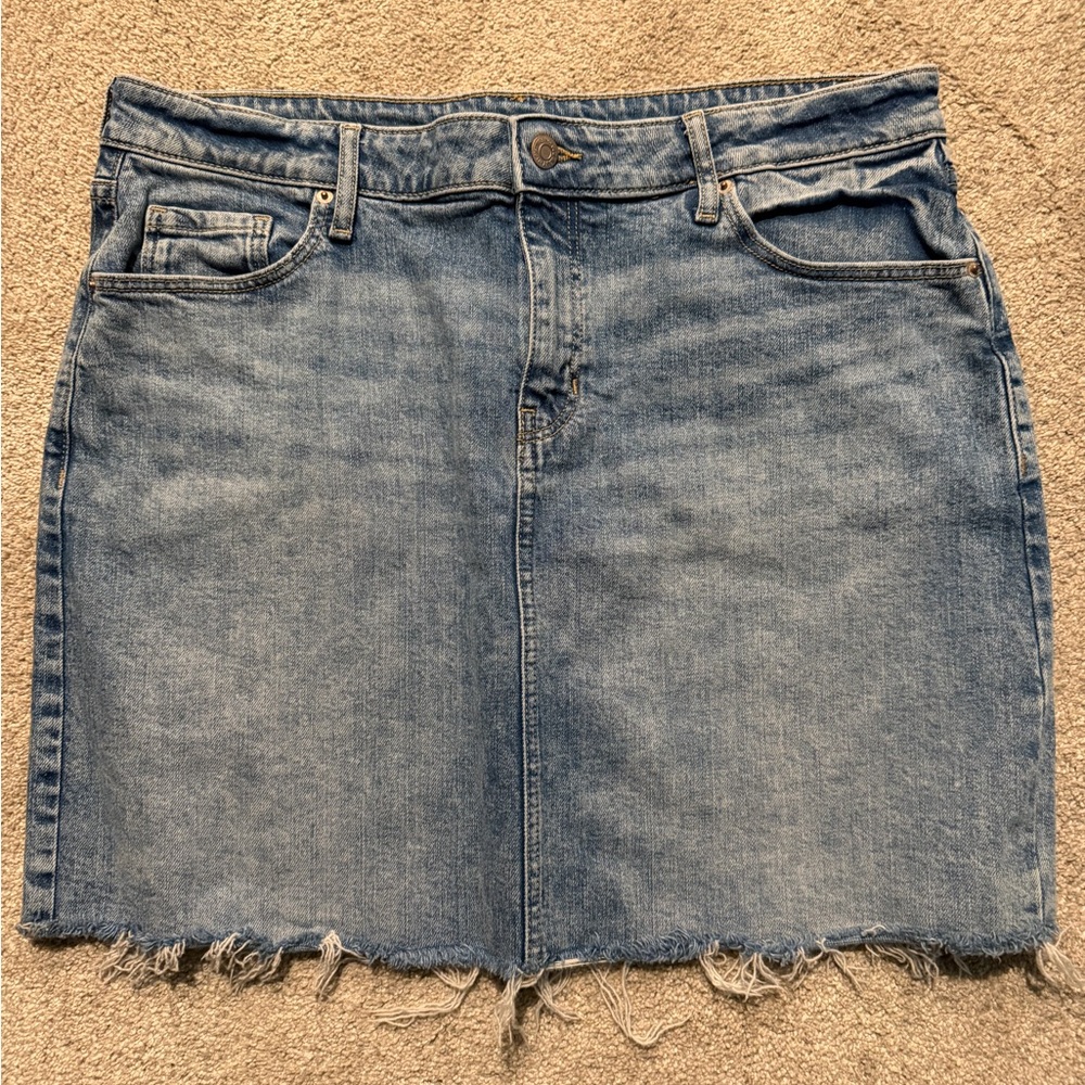 Old Navy Denim Blue Jean Cut Off Women's Skirt size 14